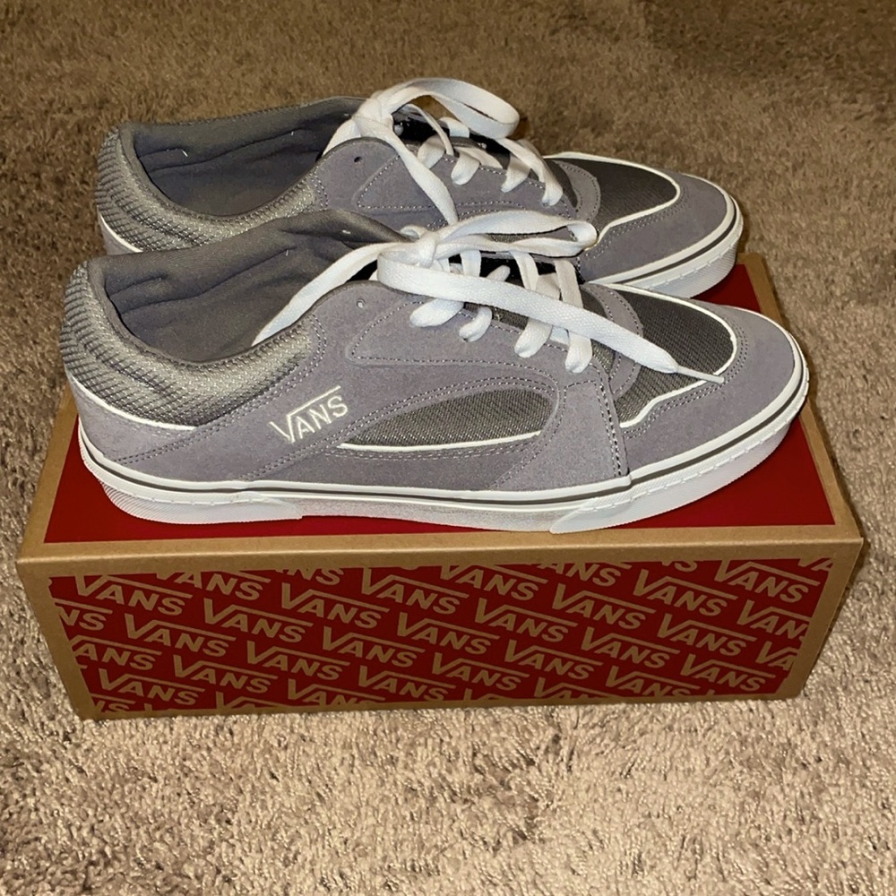 New gray Vans Colson sneakers size 11